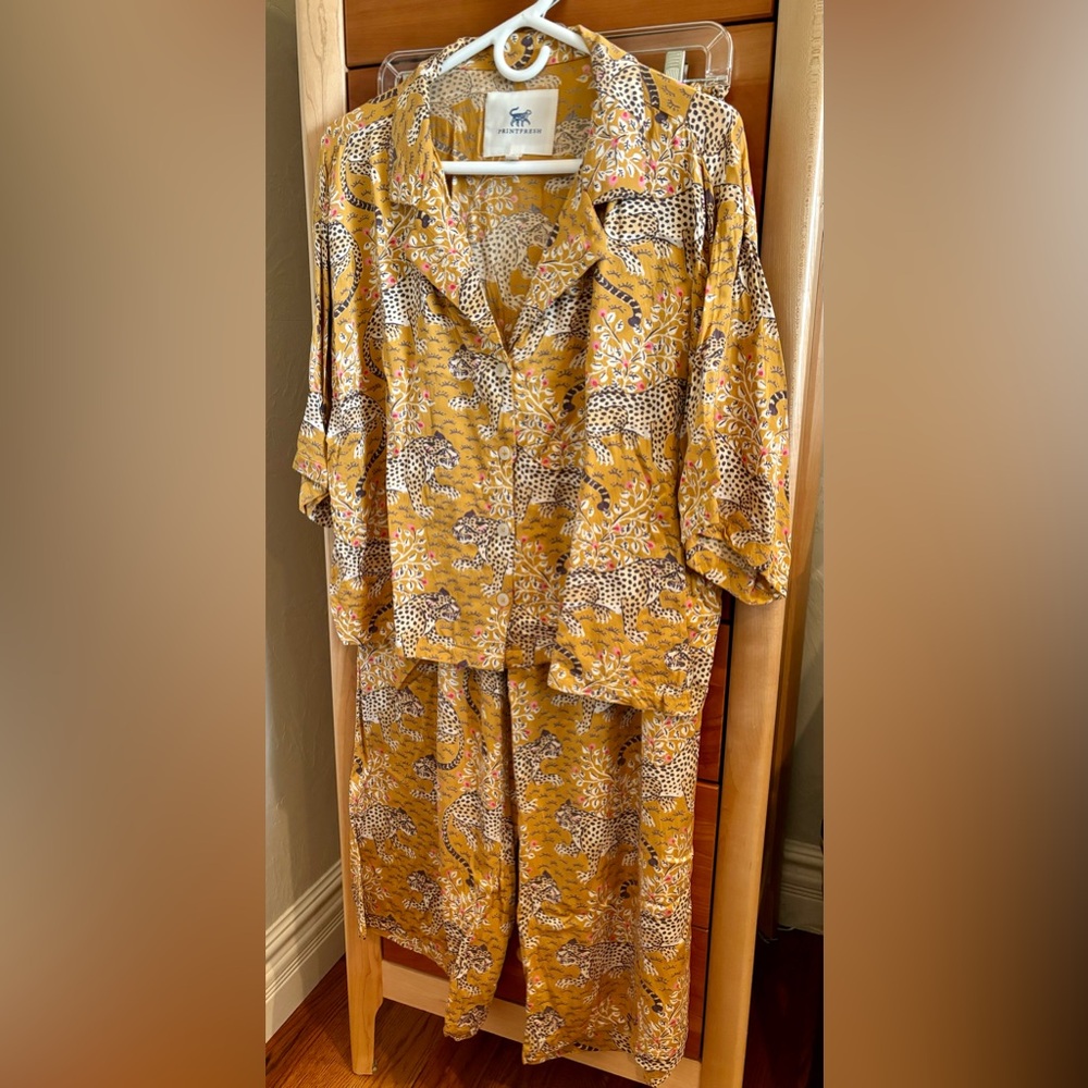Printfresh Bagheera print satin pajama set